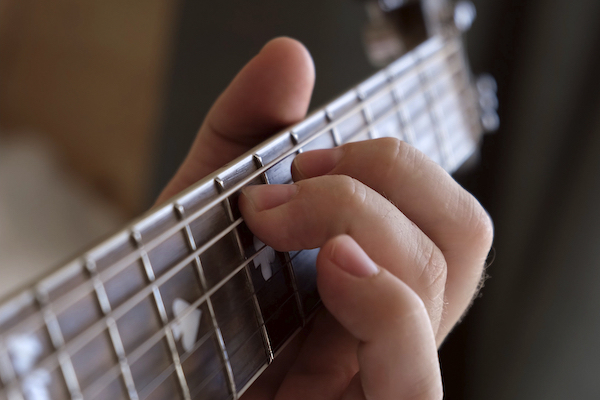 guitar fingering technique